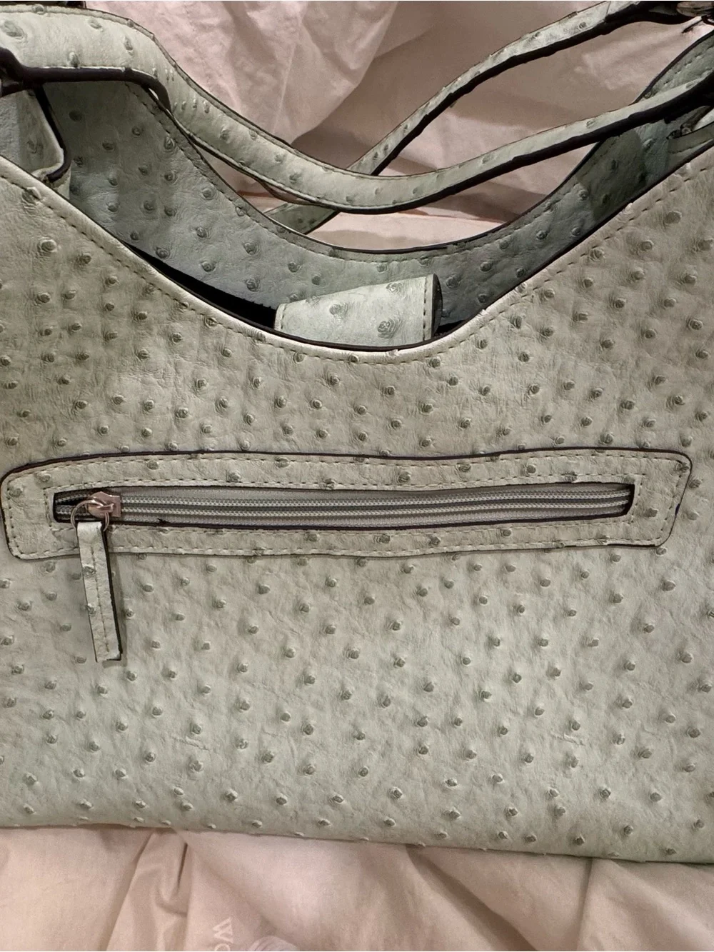 Mondani NY mint green ostrich embossed shoulder handbag excellent condition
